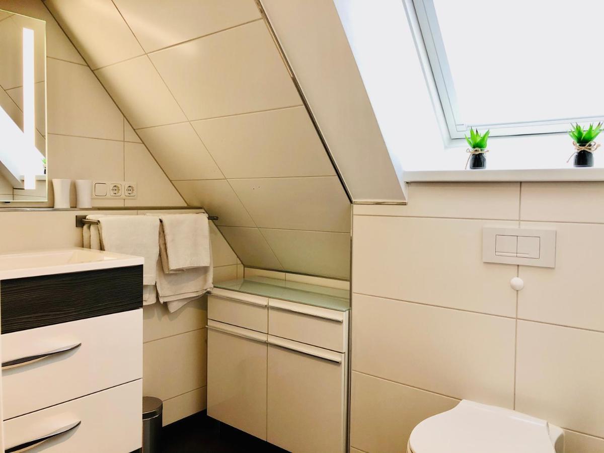 Altstadthus-Gemuetliches Ferienhaus Mit Gaertchen Friedrichstadt Exteriör bild
