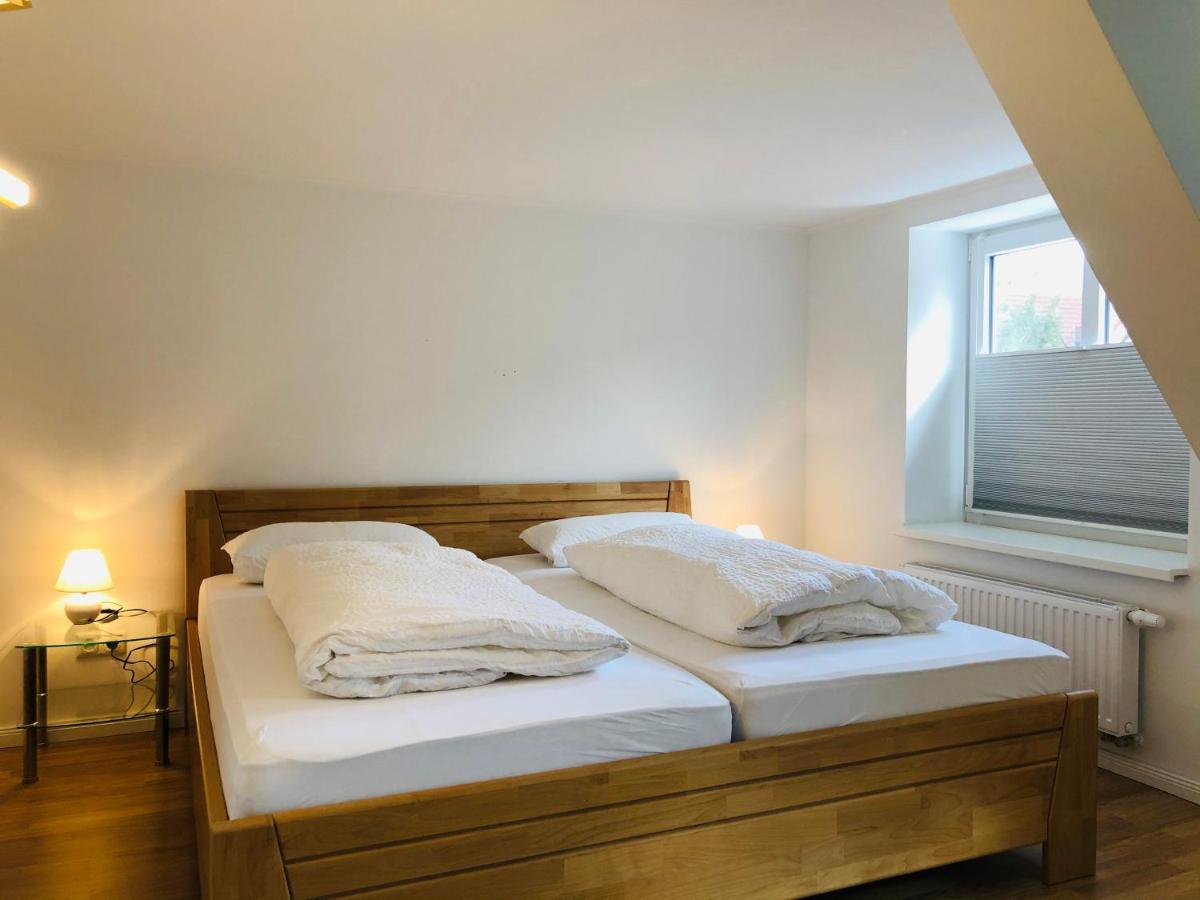 Altstadthus-Gemuetliches Ferienhaus Mit Gaertchen Friedrichstadt Exteriör bild